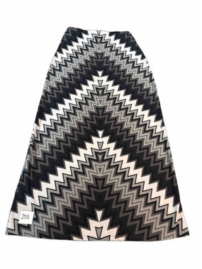 Women's New York & Company Maxi Skirt Size S Black Grey Chevron Pattern